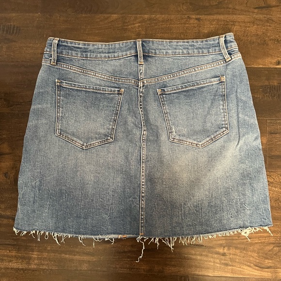 Old navy denim skirt - Picture 2 of 2